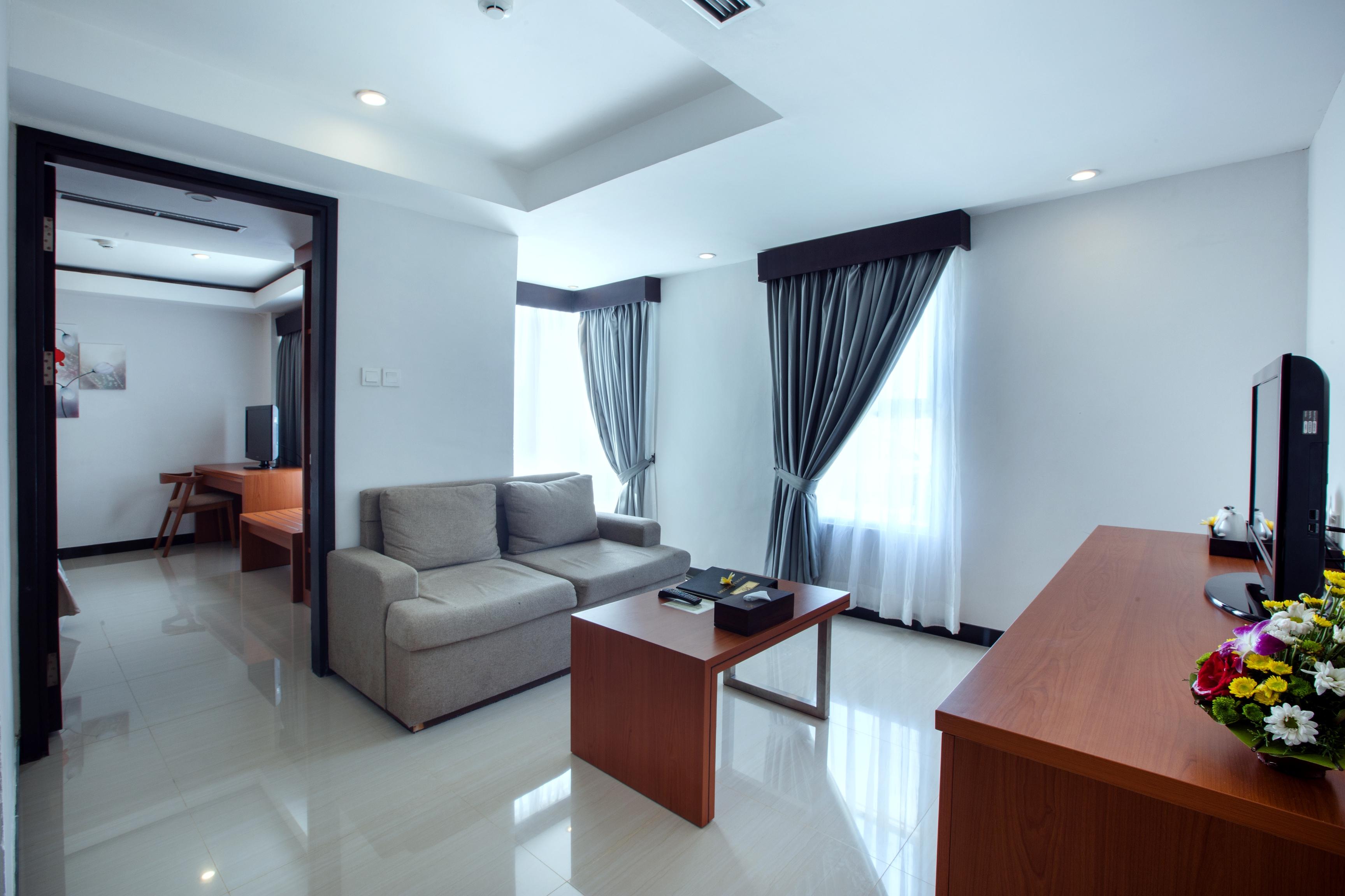 Royal Regantris Kuta Hotel Kuta Lombok Kültér fotó