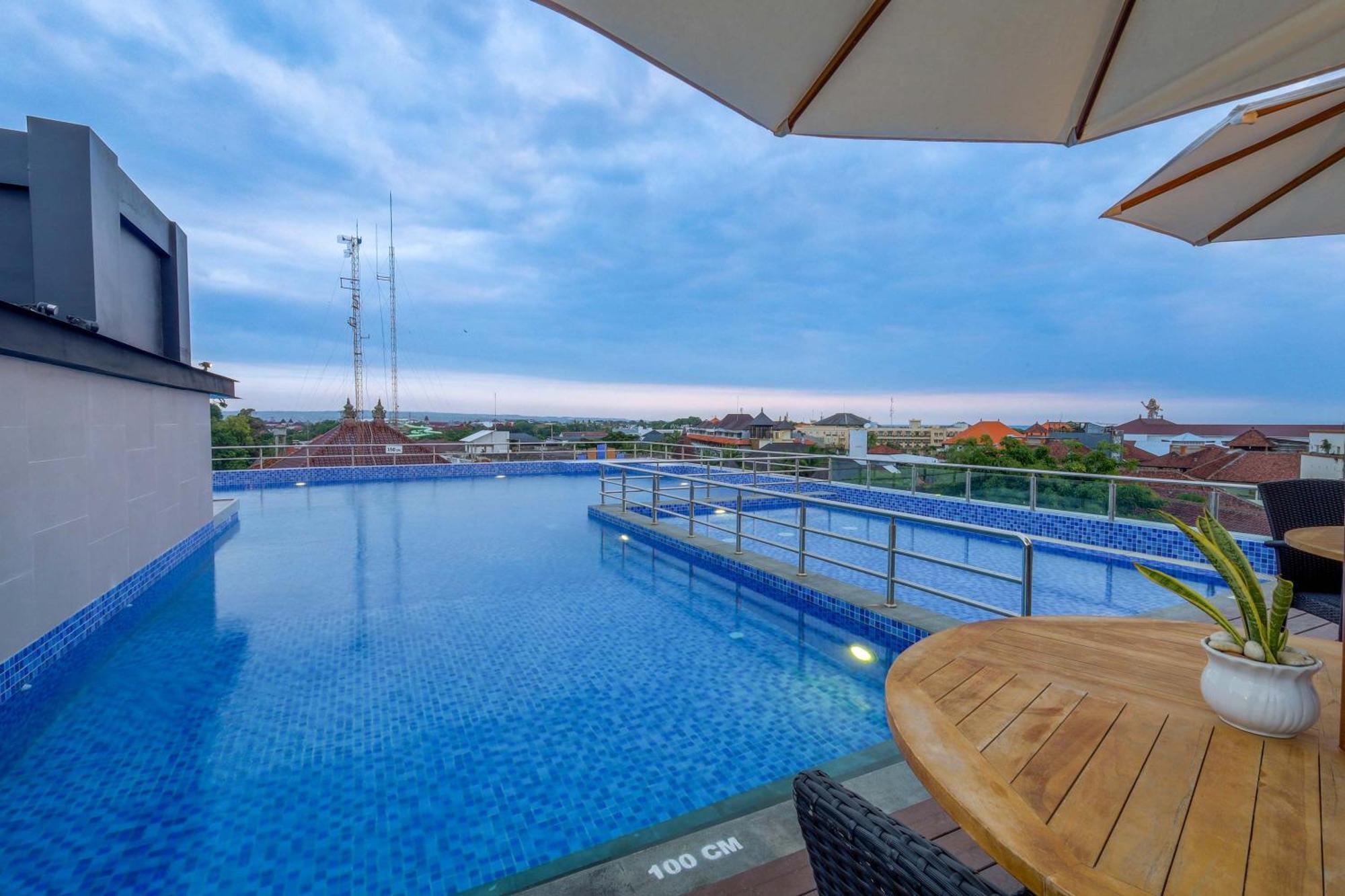 Royal Regantris Kuta Hotel Kuta Lombok Kültér fotó